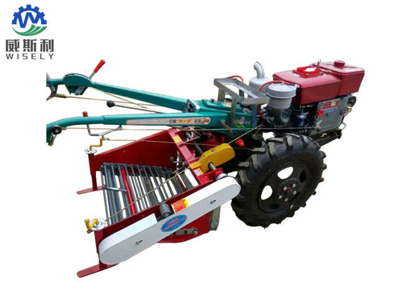 Cina Dua Roda Berjalan Dibalik Traktor Mini Potato Harvester Dengan Kursi Belakang pemasok